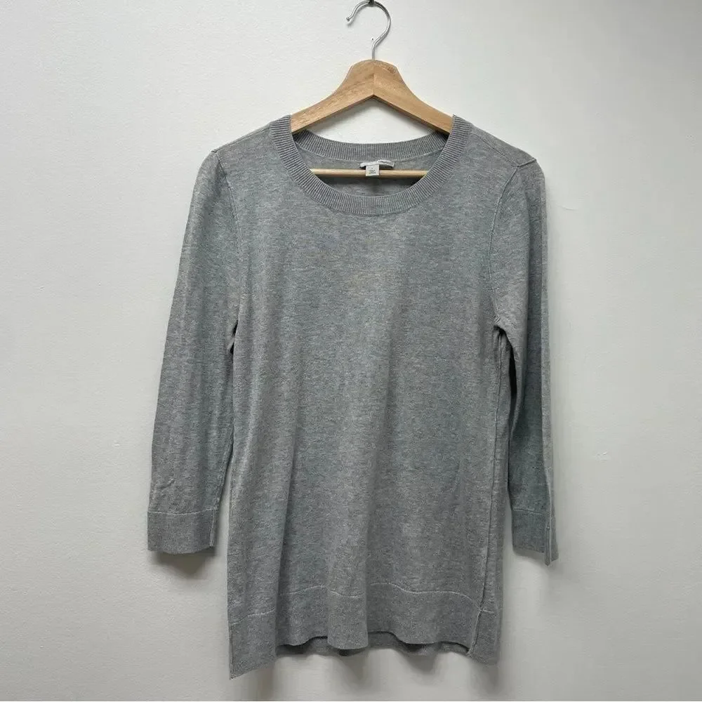 Halogen gray women’s pullover crewneck sweater 3/4 sleeves. Size large grey